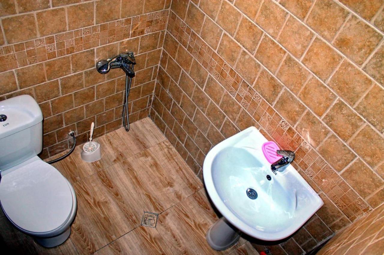 Tete Guest House バトゥーミ エクステリア 写真
