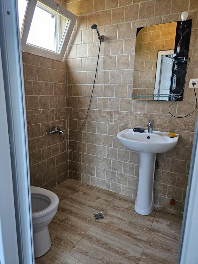 Tete Guest House バトゥーミ エクステリア 写真