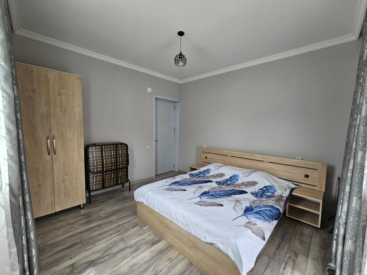 Tete Guest House バトゥーミ 部屋 写真